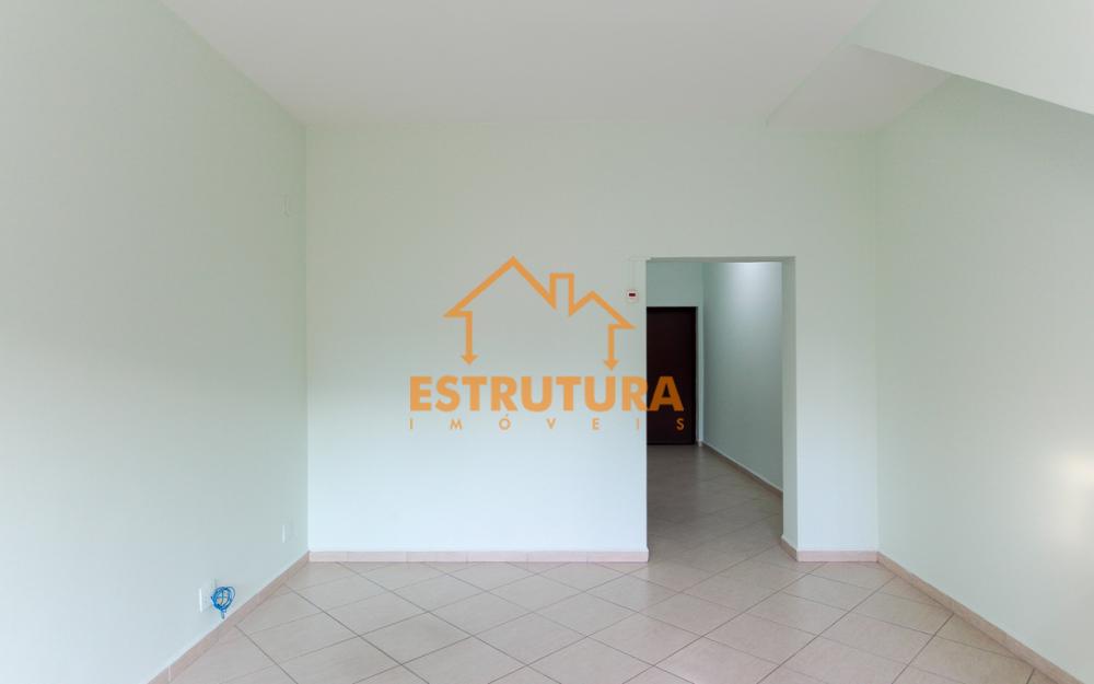 Alugar Casa / Padrão em Rio Claro R$ 2.255,00 - Foto 1
