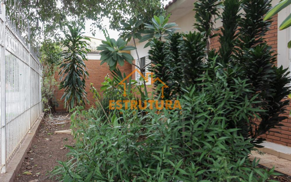 Alugar Casa / Padr&atilde;o em Rio Claro R$ 1.650,00 - Foto 1