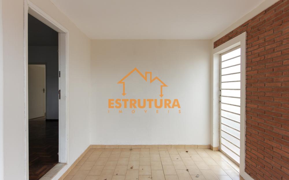 Alugar Casa / Padr&atilde;o em Rio Claro R$ 1.650,00 - Foto 2