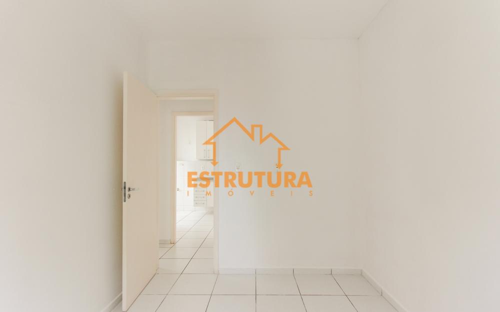 Alugar Apartamento / Padrão em Rio Claro R$ 1.100,00 - Foto 8