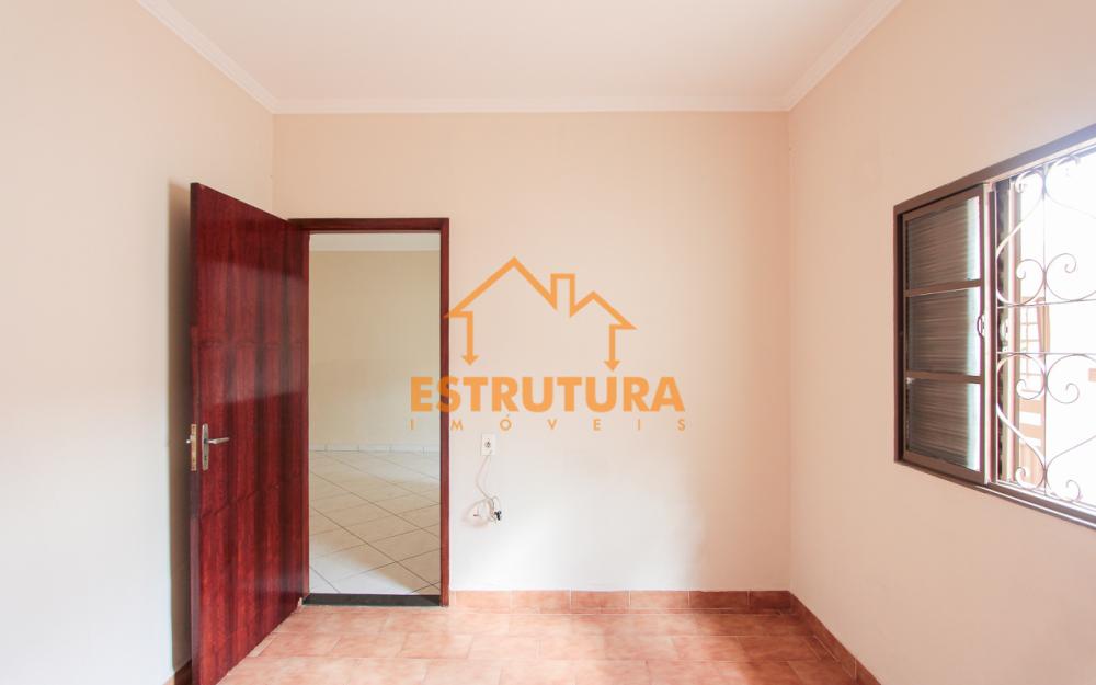 Alugar Casa / Padrão em Rio Claro R$ 1.250,00 - Foto 4
