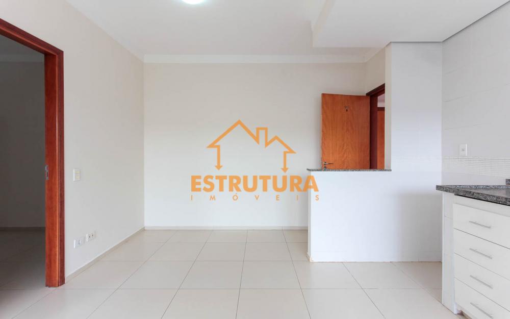 Alugar Apartamento / Padrão em Rio Claro R$ 1.220,00 - Foto 4