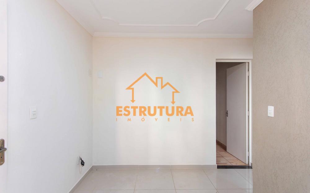 Alugar Apartamento / Padrão em Rio Claro R$ 700,00 - Foto 1