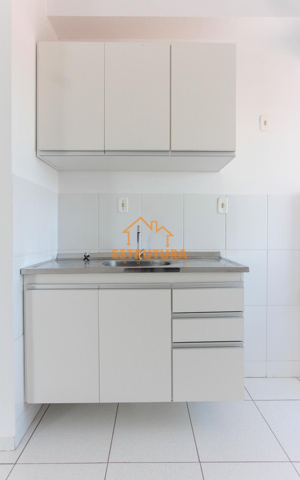 Alugar Apartamento / Padrão em Rio Claro R$ 900,00 - Foto 4