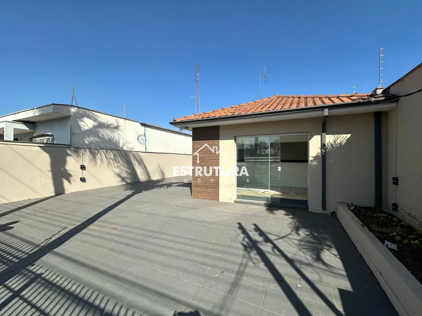 Alugar Comercial / Sala Comercial em Rio Claro R$ 1.000,00 - Foto 2