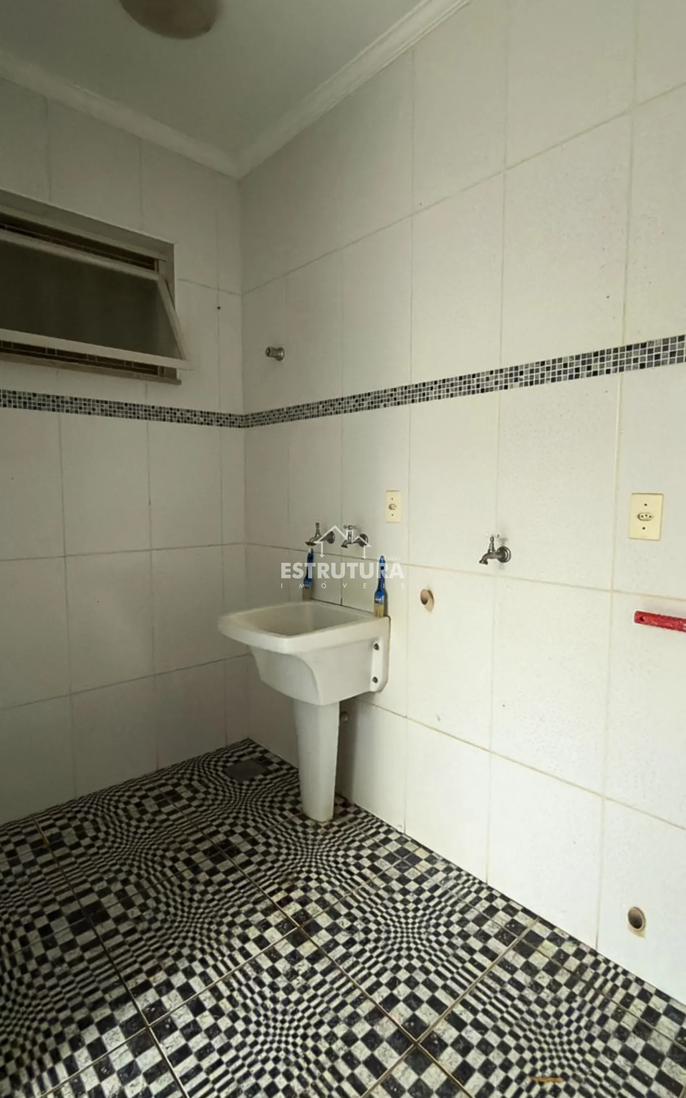 Alugar Casa / Padrão em Santa Gertrudes R$ 2.000,00 - Foto 5