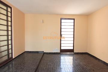 Alugar Residencial / Casa Padrão em Rio Claro. apenas R$ 500.000,00