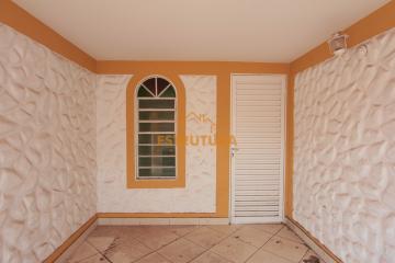 Alugar Casa / Padrão em Rio Claro. apenas R$ 385.000,00