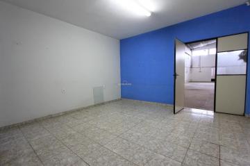 Alugar Comercial / Barracão em Rio Claro. apenas R$ 2.018,17