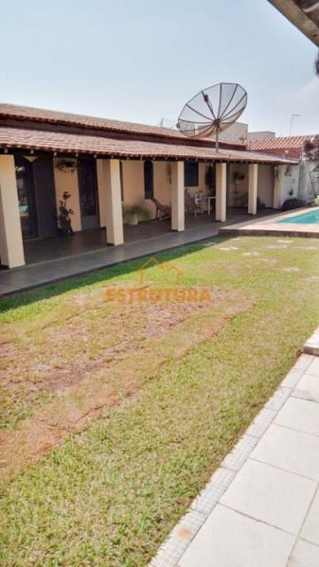 Alugar Residencial / Casa Padrão em Rio Claro. apenas R$ 450.000,00