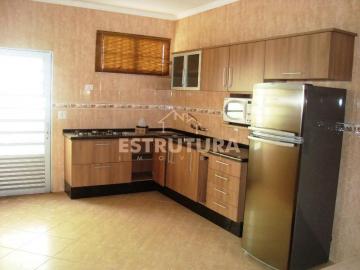 Alugar Residencial / Casa Padrão em Rio Claro. apenas R$ 425.000,00