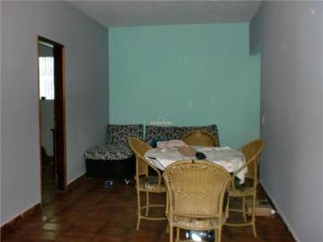 Alugar Residencial / Casa Padrão em Rio Claro. apenas R$ 180.000,00
