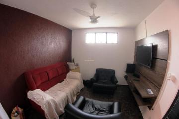 Alugar Residencial / Casa Padrão em Rio Claro. apenas R$ 170.000,00
