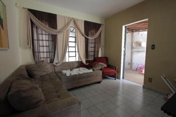 Alugar Residencial / Casa Padrão em Rio Claro. apenas R$ 400.000,00