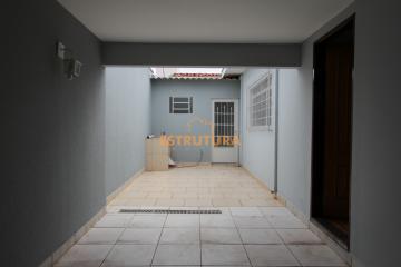 Alugar Residencial / Casa Padrão em Rio Claro. apenas R$ 405.000,00