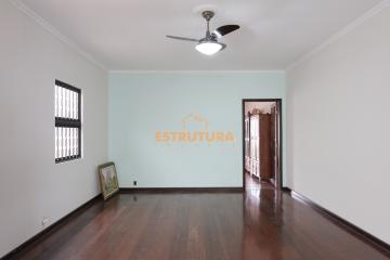 Alugar Residencial / Casa Padrão em Rio Claro. apenas R$ 3.500,00