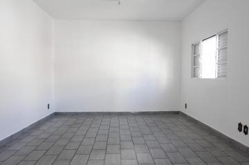 Alugar Comercial / Sala em Rio Claro. apenas R$ 450,00