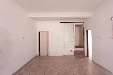 Alugar Residencial / Casa Padrão em Rio Claro. apenas R$ 1.100,00