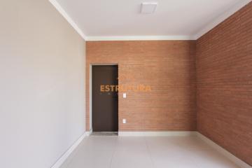 Alugar Residencial / Casa Padrão em Rio Claro. apenas R$ 798.000,00