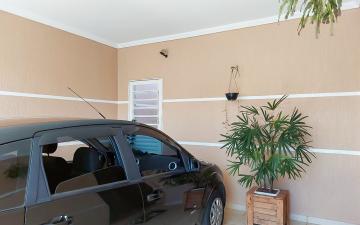 Alugar Residencial / Casa Padrão em Rio Claro. apenas R$ 480.000,00