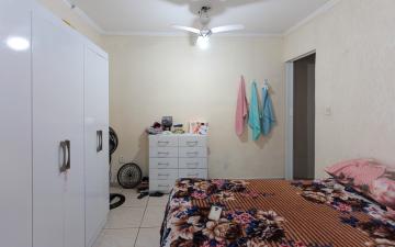 Alugar Residencial / Casa Padrão em Rio Claro. apenas R$ 320.000,00