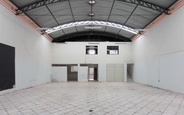 Alugar Comercial / Barracão em Rio Claro. apenas R$ 5.000,00