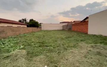 Alugar Terreno / Padrão em Rio Claro. apenas R$ 797.000,00