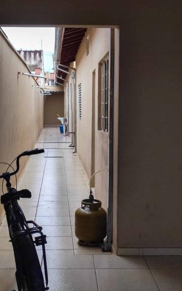 Alugar Casa / Padrão em Rio Claro. apenas R$ 1.550,00