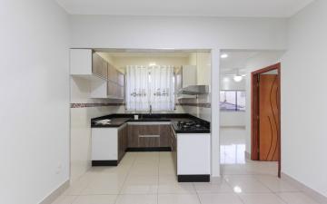 Alugar Residencial / Casa Padrão em Rio Claro. apenas R$ 2.600,00