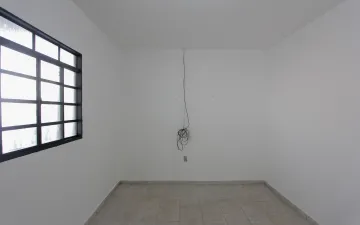 Alugar Residencial / Casa Padrão em Rio Claro. apenas R$ 1.100,00