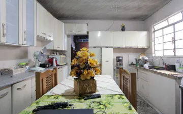 Alugar Residencial / Casa Padrão em Rio Claro. apenas R$ 230.000,00