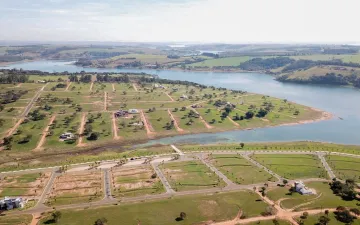 Lote no Riviera de Santa Cristina III à venda, 886,59m² - Itaí/SP