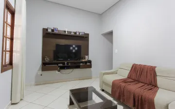 Alugar Residencial / Casa Padrão em Rio Claro. apenas R$ 600.000,00