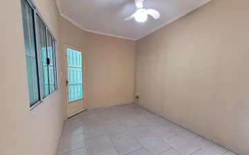 Alugar Residencial / Casa Padrão em Rio Claro. apenas R$ 1.200,00