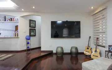 Alugar Residencial / Casa Padrão em Rio Claro. apenas R$ 1.100.000,00
