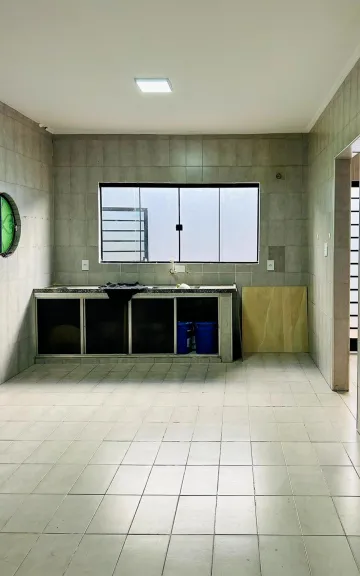 Casa Residencial com 2 quartos, 200m² - Parque Universitário, Rio Claro/SP