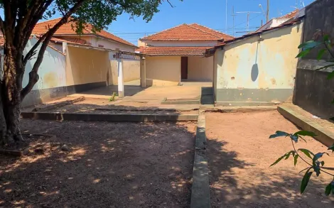 Casa Residencial com 2 quartos, 300m² - Vila Operária, Rio Claro/SP