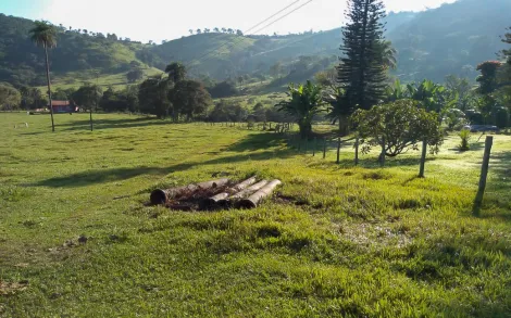 Fazenda com 147 Alqueires - Passos/MG