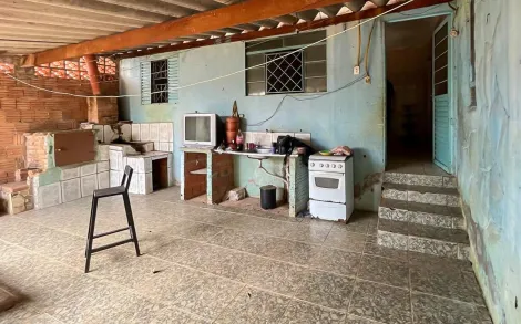 Alugar Residencial / Casa Padrão em Rio Claro. apenas R$ 220.000,00