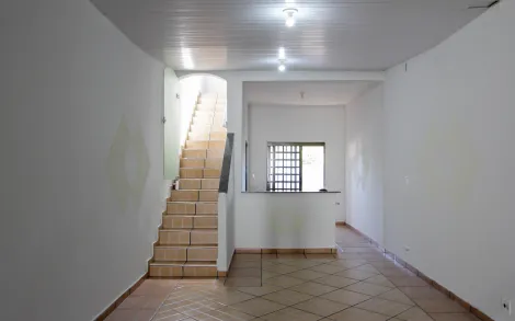 Alugar Residencial / Casa Padrão em Rio Claro. apenas R$ 2.100,00