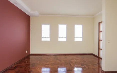 Alugar Residencial / Casa Padrão em Rio Claro. apenas R$ 580.000,00