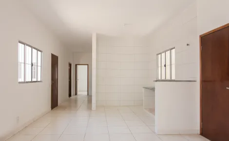 Alugar Residencial / Casa Padrão em Rio Claro. apenas R$ 1.500,00