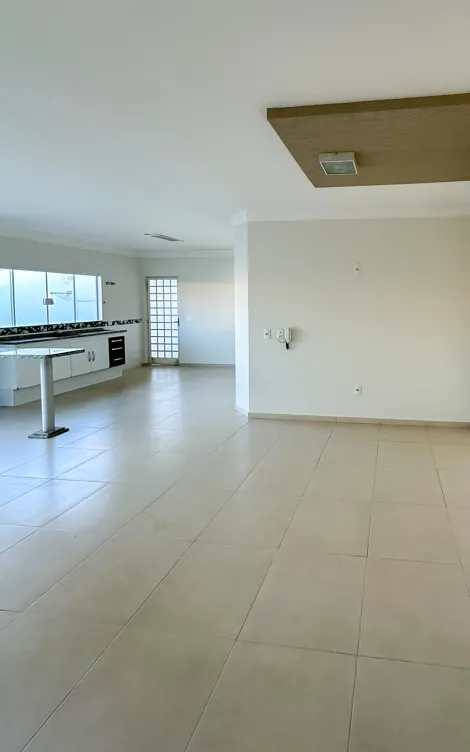 Casa Residencial com 3 quartos, 300m² - Vila Operária, Rio Claro/SP