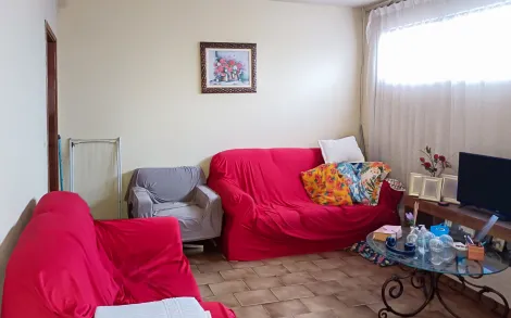 Alugar Residencial / Casa Padrão em Rio Claro. apenas R$ 240.000,00