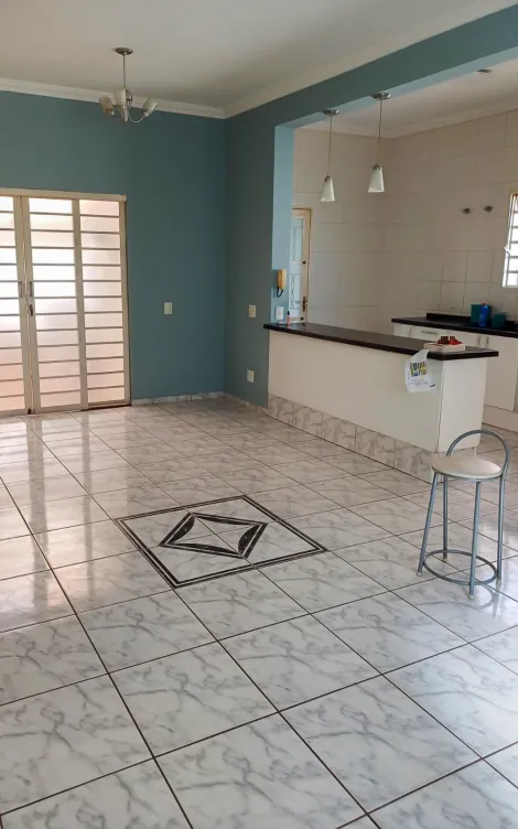 Casa Residencial com 3 quartos, 204m² - São Benedito, Rio Claro/SP