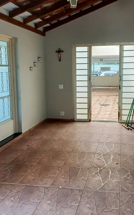 Casa Residencial com 3 quartos, 204m² - São Benedito, Rio Claro/SP