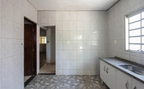 Casa Residencial com 3 quartos, 400m² - Vila São Miguel, Rio Claro/SP