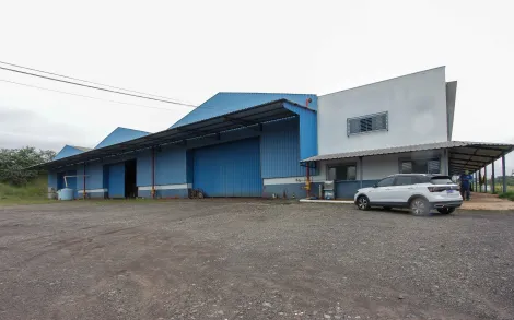 Alugar Comercial / Galpão em Ipeúna. apenas R$ 56.000,00