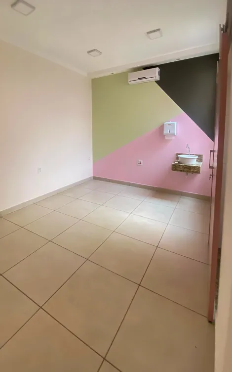 Alugar Comercial / Sala em Rio Claro. apenas R$ 900,00