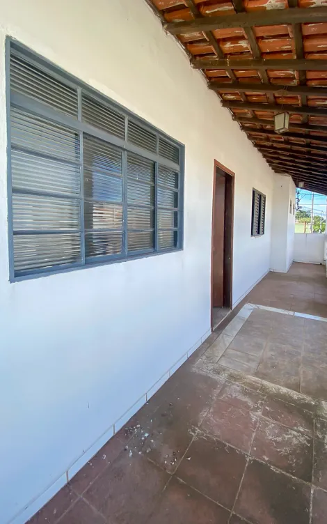Alugar Residencial / Casa Padrão em Rio Claro. apenas R$ 1.100,00
